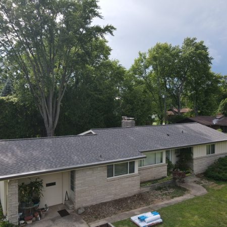Front of a Berrien Springs, MI ranch home with a new CertainTeed NorthGate Driftwood roof